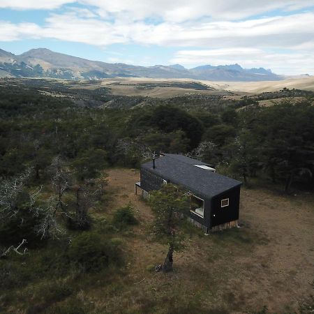 فيلا Cabana En Laguna Azul Patagonia Bagual Torres del Paine National Park المظهر الخارجي الصورة